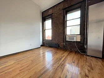 Rented by PocketBroker Inc