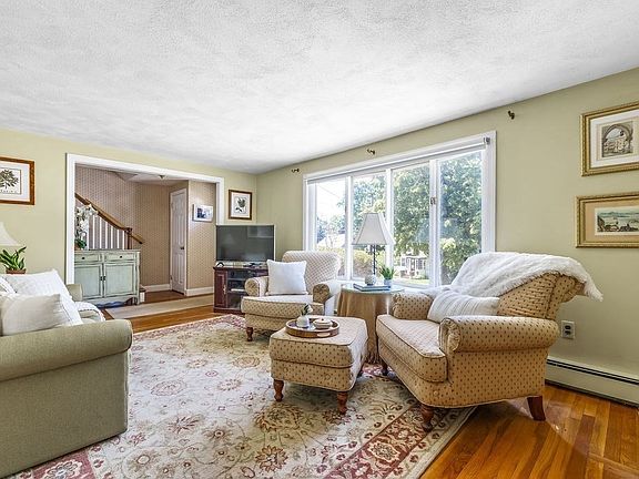 4th image of 41 Sunset Hill Rd