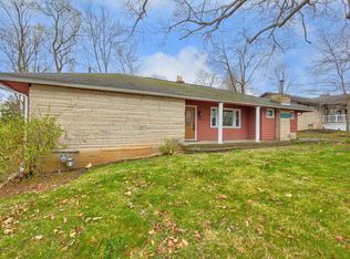 212 Westwood Dr, Bedford, IN