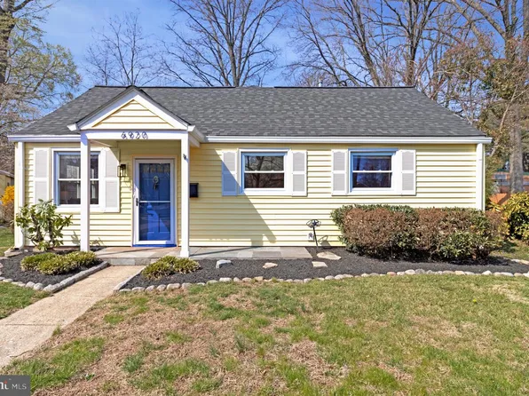 6920 Kenfig Dr, Falls Church, VA 22042