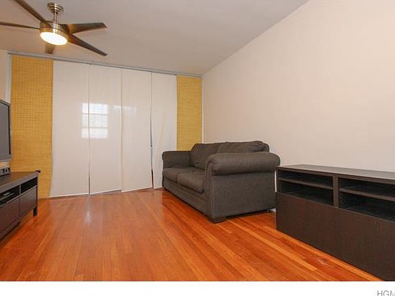 5th image of 6645 Broadway APT 7J