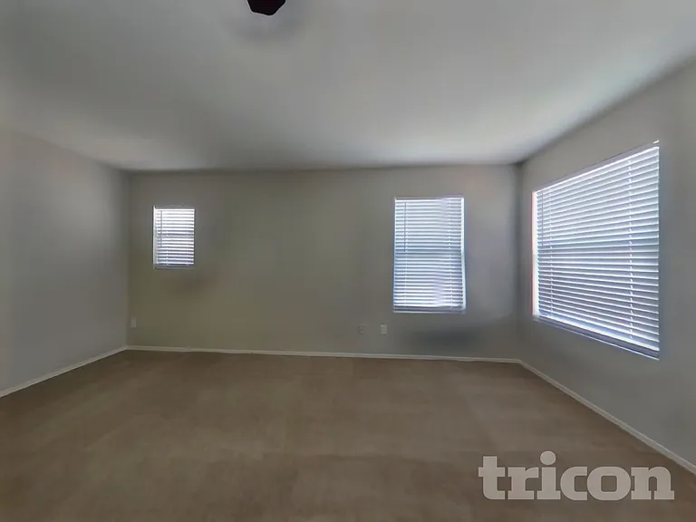2283 E Palm Beach Dr — Photo 5