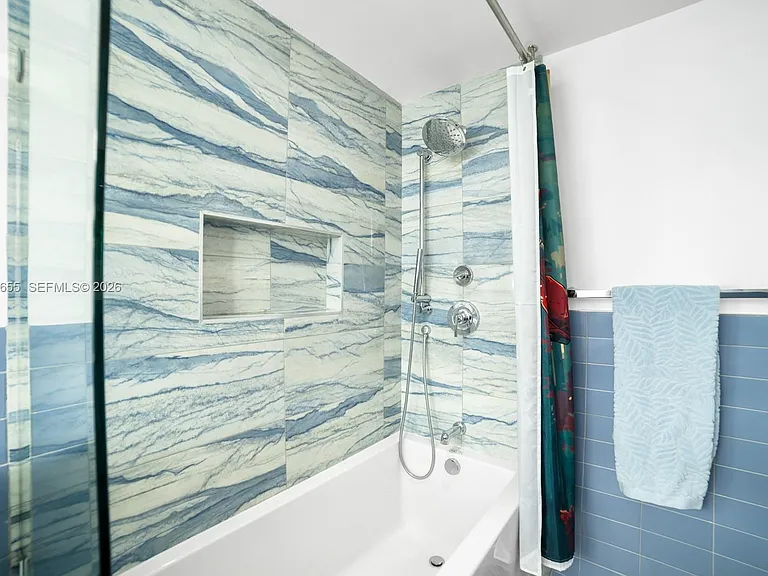 5801 Collins Ave #1200 — Photo 38