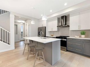 215 N Waterford Hts, Chestermere, AB T1X 2M7