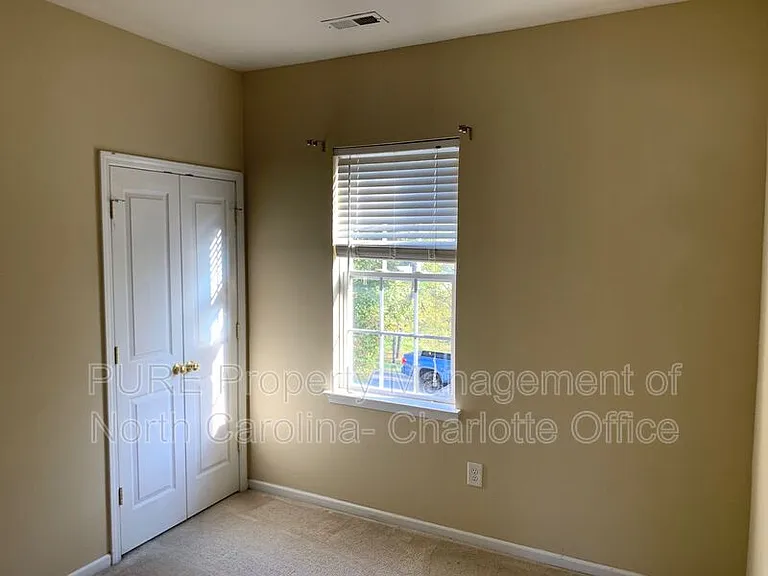 7428 Darblay St — Photo 27