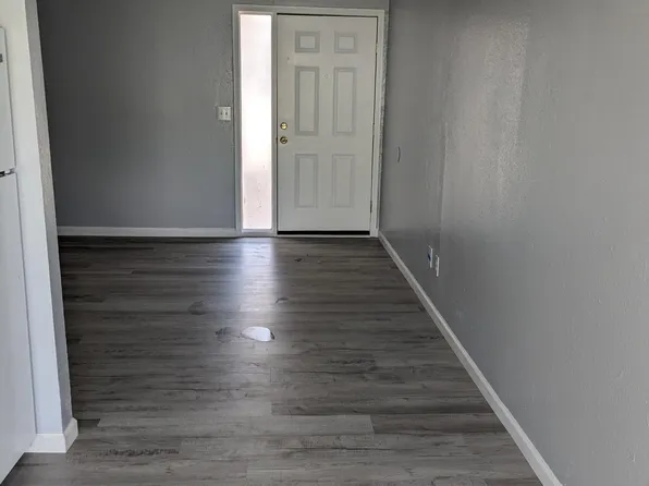 1438 Shelly Dr, Mulvane, KS 67110