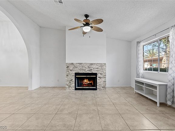 3rd image of 1411 Di Blasi Dr APT 104