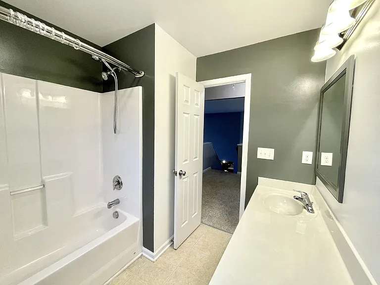 311 Highgrove Dr — Photo 16