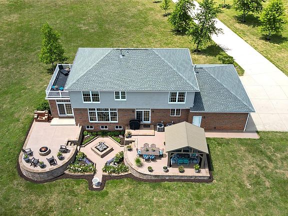 5th image of 1202 Cinnamon Dr
