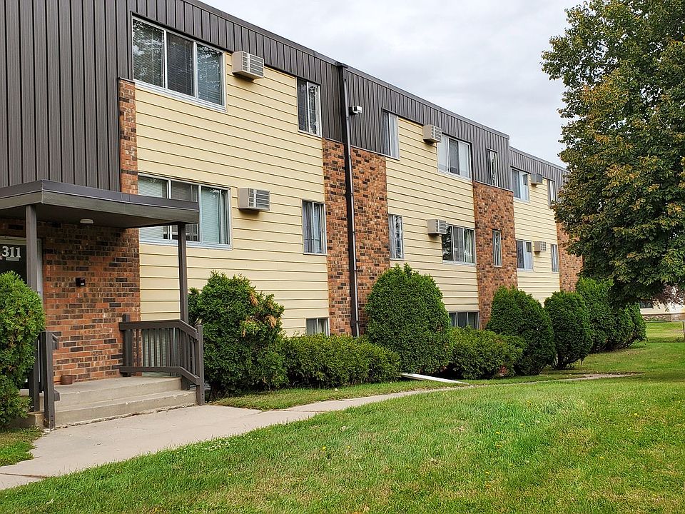 2nd image of 601 7th St S APT 206