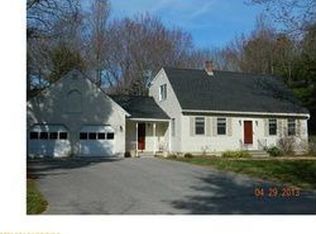 32 Merganser Ln, Topsham, ME 04086