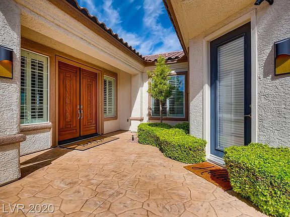 4th image of 2675 Olivia Heights Ave