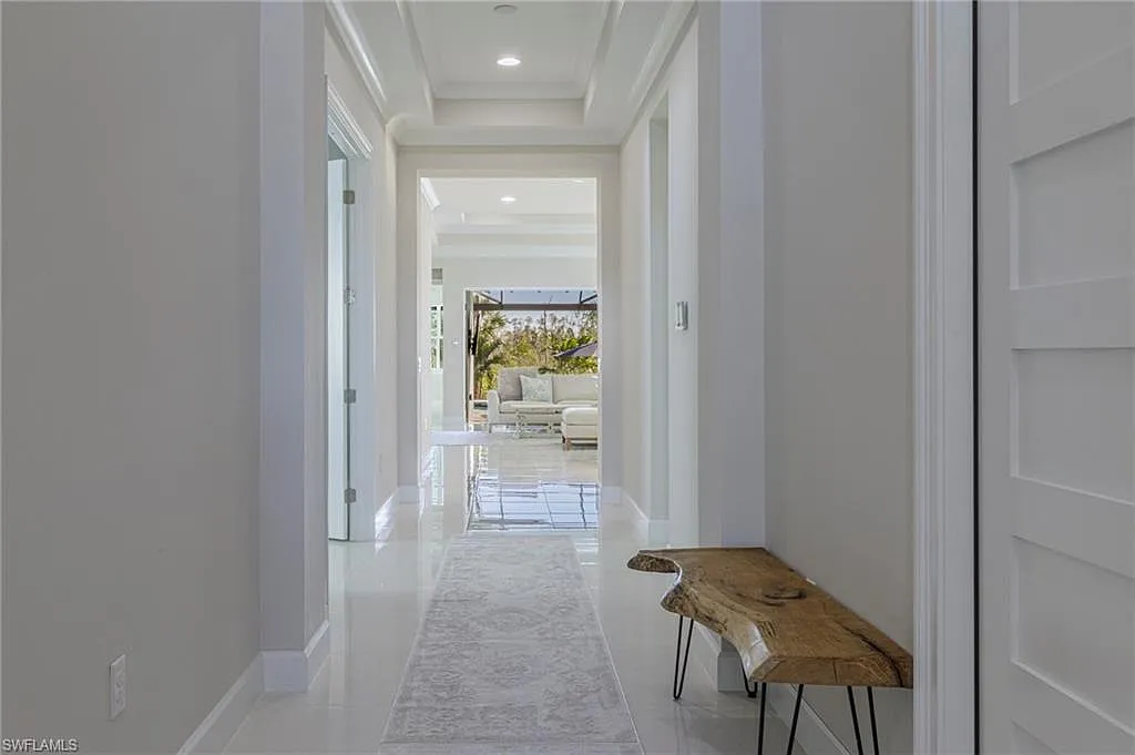 4 bed, 5.0 bath, 2824 sqft, $7,400 — Photo 3