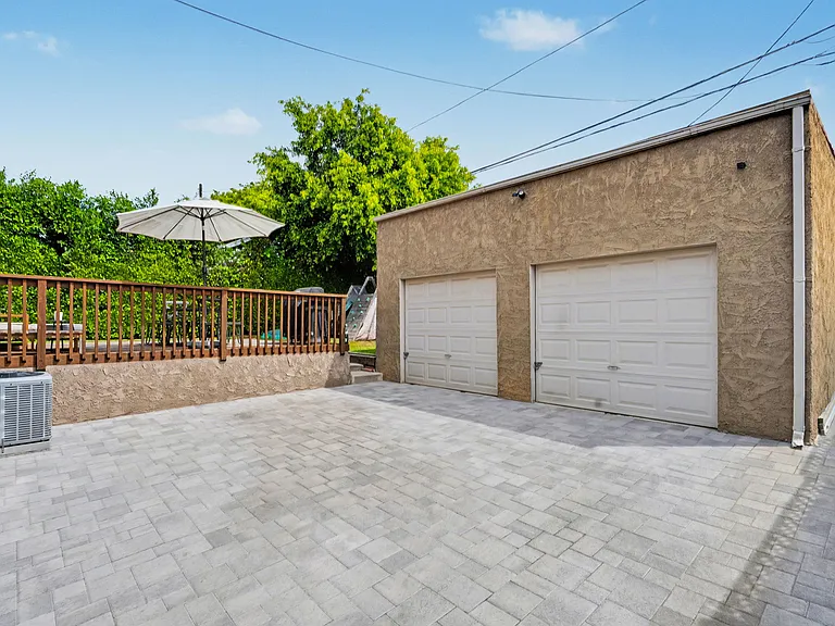 1332 Hauser Blvd #1 — Photo 11