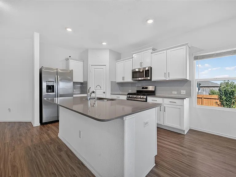 1600 Cobblecrest Ln — Photo 7