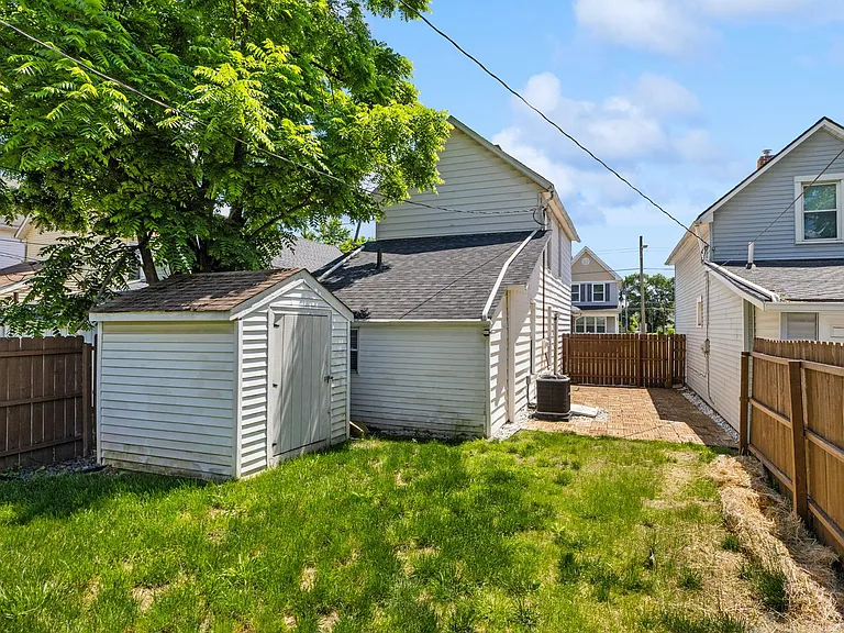 122 E Woodrow Ave — Photo 28