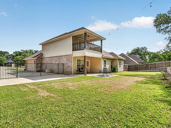 3rd image of 6403 Westover Dr