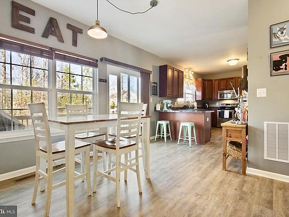 3rd image of 47120 Sorrel Dr