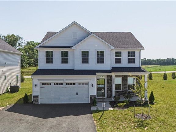 2nd image of 10696 Whispering Pine Ln