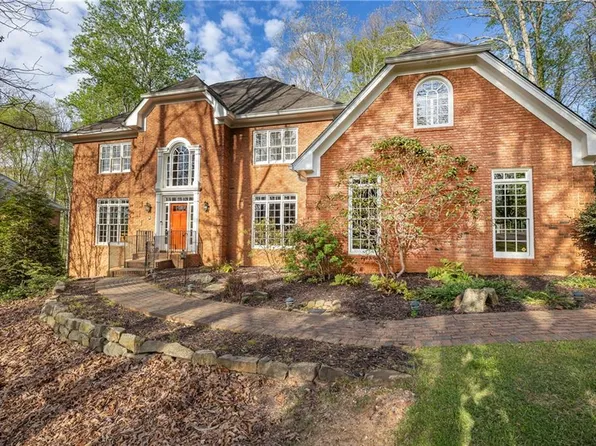 9275 Stonemist Trce, Roswell, GA 30076