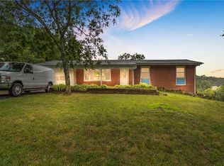 137 Fairlane Dr, Industry, PA