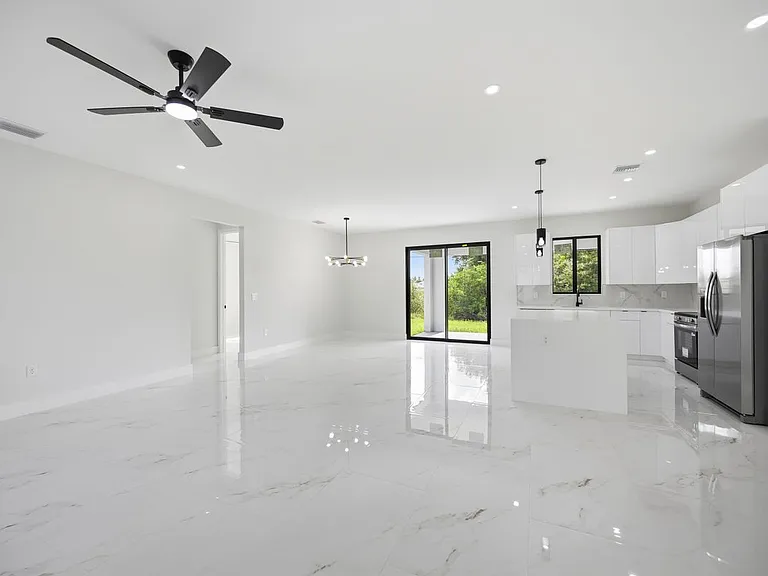 1299 Barton Ave — Photo 16