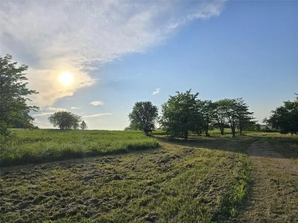 N 300th Rd, Edgerton, KS 66021