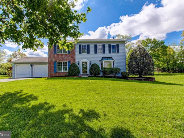 713 Wimbledon Ln, Hatfield, PA 19440