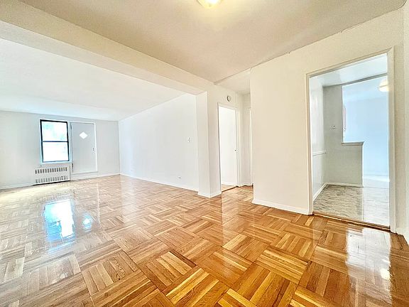 3rd image of 2976 Marion Ave #F1
