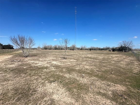 4th image of W Interstate Highway 10 Frontage Rd