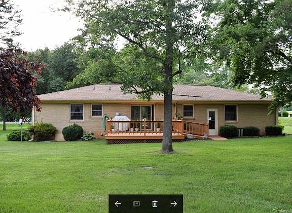 2nd image of 2931 Charlotte Hwy