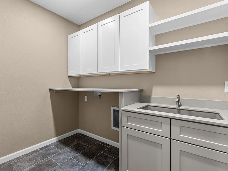 2257 Whistler Dr — Photo 24