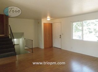 817 S 37th St, Springfield, OR 97478