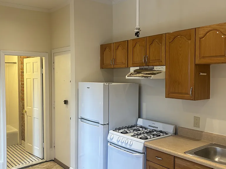 429 Marlborough St #3 — Photo 5