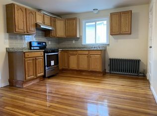 135 Independence Ave #3, Quincy, MA 02169