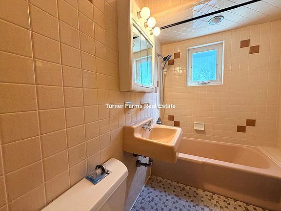 5th image of 51 Dearborn St #1F
