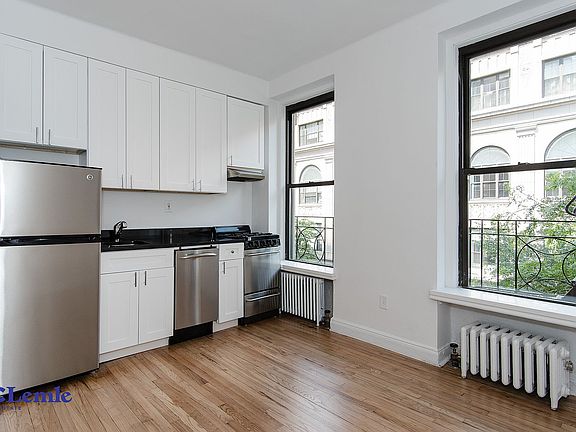 2nd image of 204 E 84th St #4FE