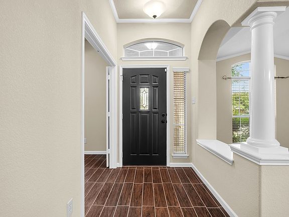4th image of 10108 Parker Springs Dr
