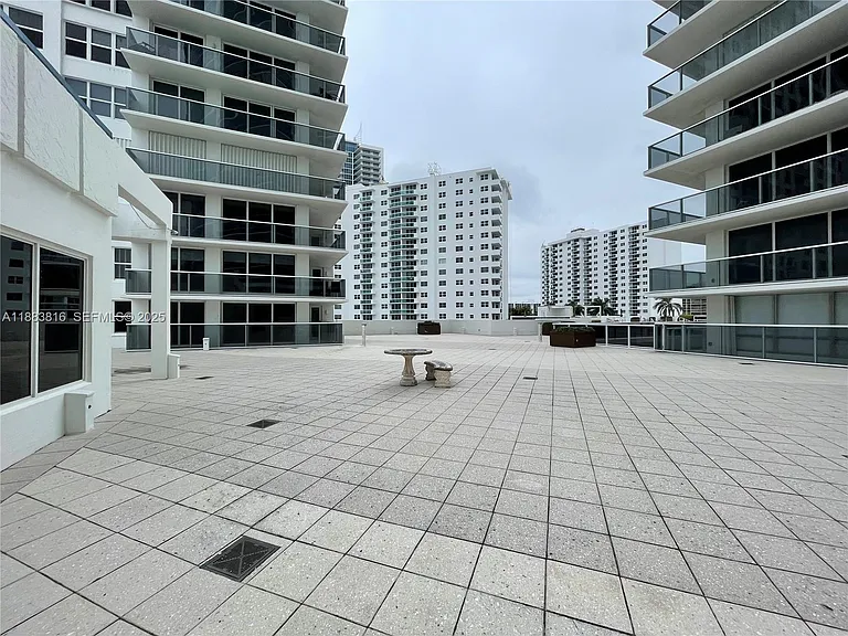 2751 S Ocean Dr #1204S — Photo 68