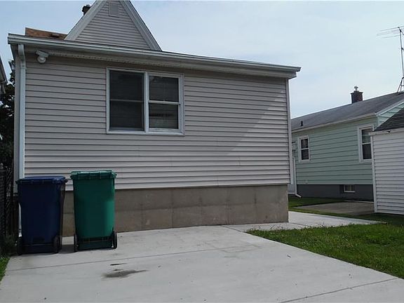 3rd image of 448 27th St