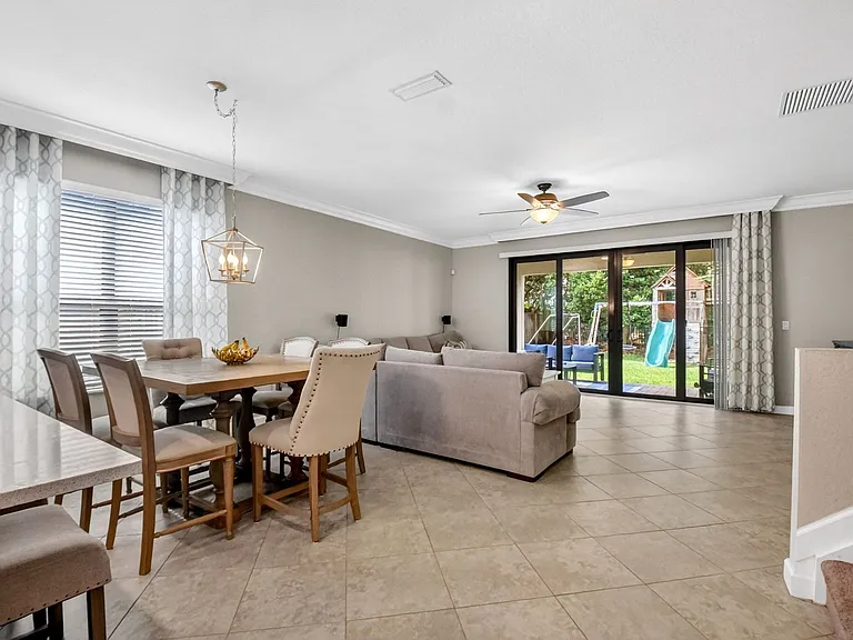 9062 Gulf Cove Dr — Photo 22