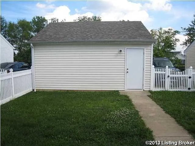5823 Haven Manor Way — Photo 12