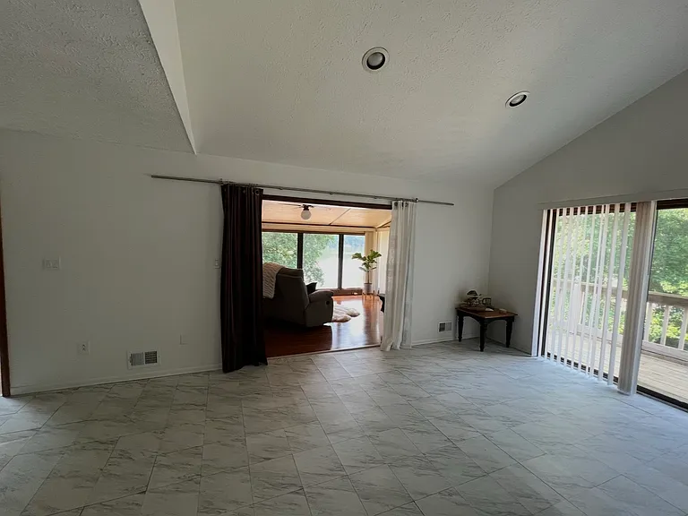 8991 Mandarin Dr — Photo 9