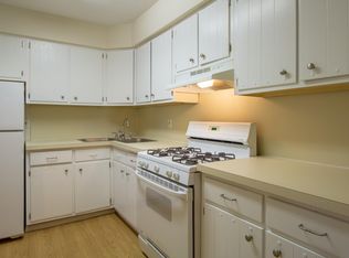 80 Rossway Ave #8RHKDMUR9, Rossford, OH 43460