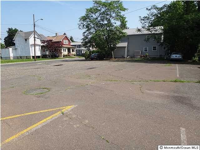 2nd image of 915 State Route 34