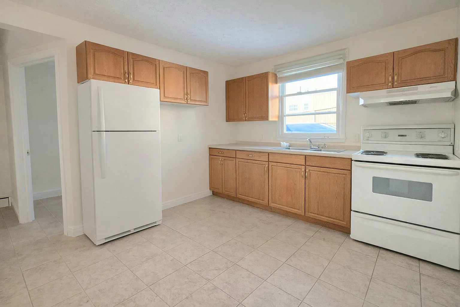 2 bed, $1,350 — Photo 1