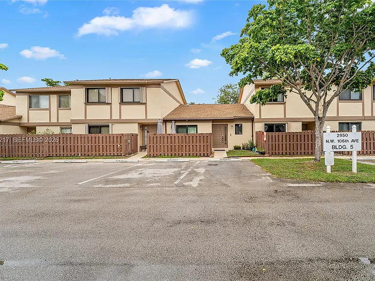 2950 NW 106th Ave #7 — Photo 36