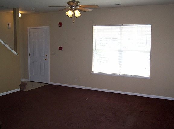 4th image of 839 Anita Ave