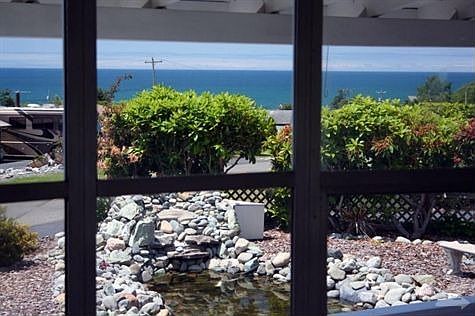 Family-Room-View-5567