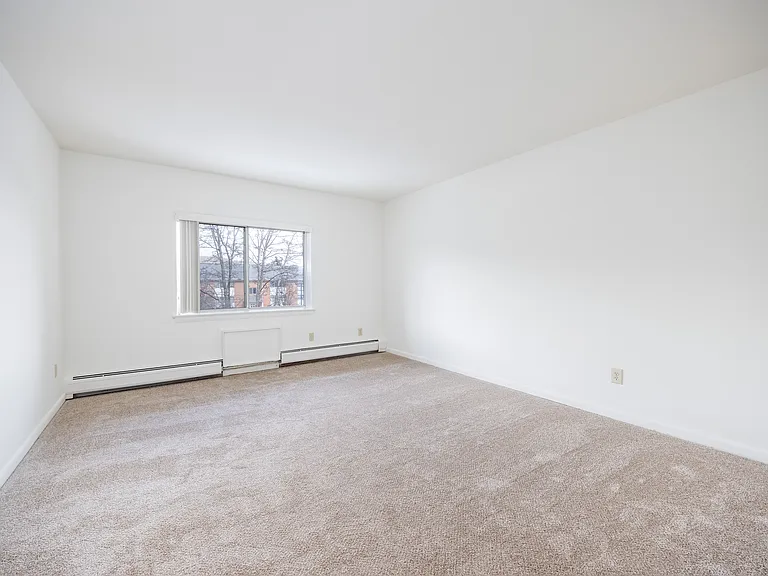 Clintwood Apartments — Photo 41